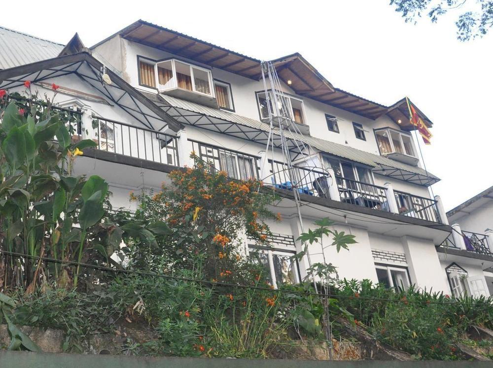New Tour Inn Nuwara Eliya Exteriör bild