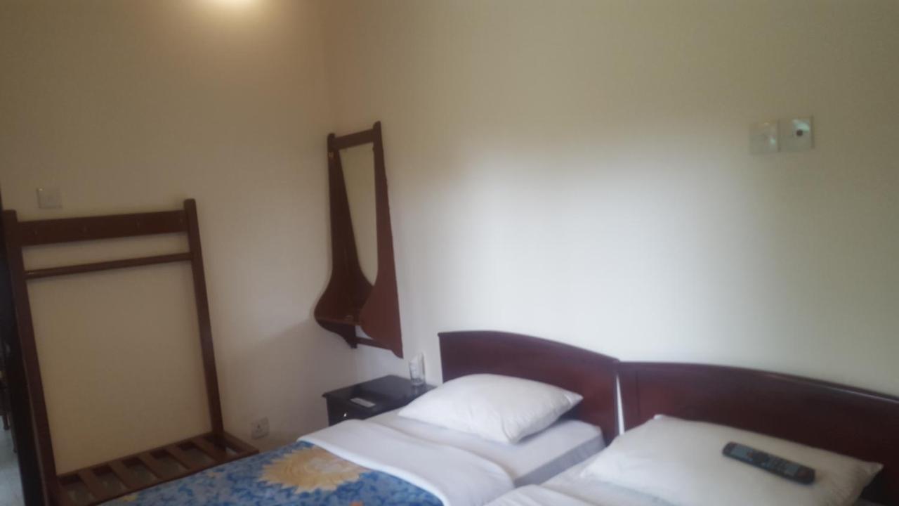 New Tour Inn Nuwara Eliya Exteriör bild